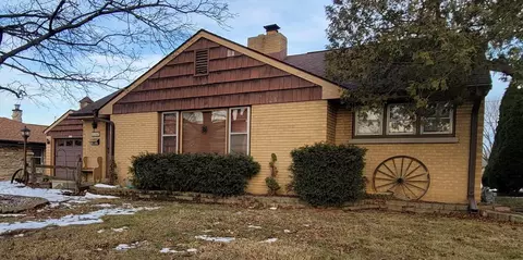 2546 S 94th, West Allis, WI 53227