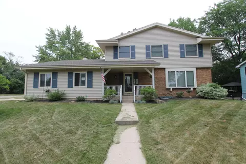 325 Highridge, Burlington, WI 53105