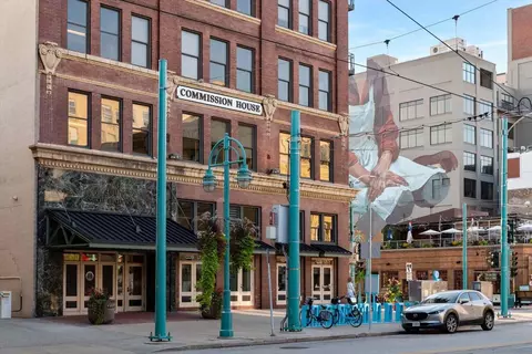 400 N Broadway #704, Milwaukee, WI 53202