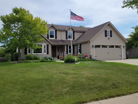 4175 W Hilltop, Franklin, WI 53132