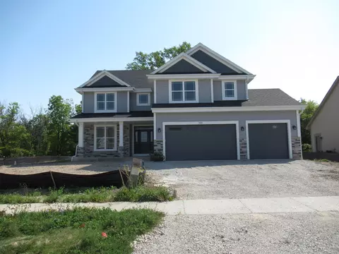 9278 S Arbor Crk, Oak Creek, WI 53154