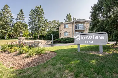 7234 N Green Bay #206, Glendale, WI 53209