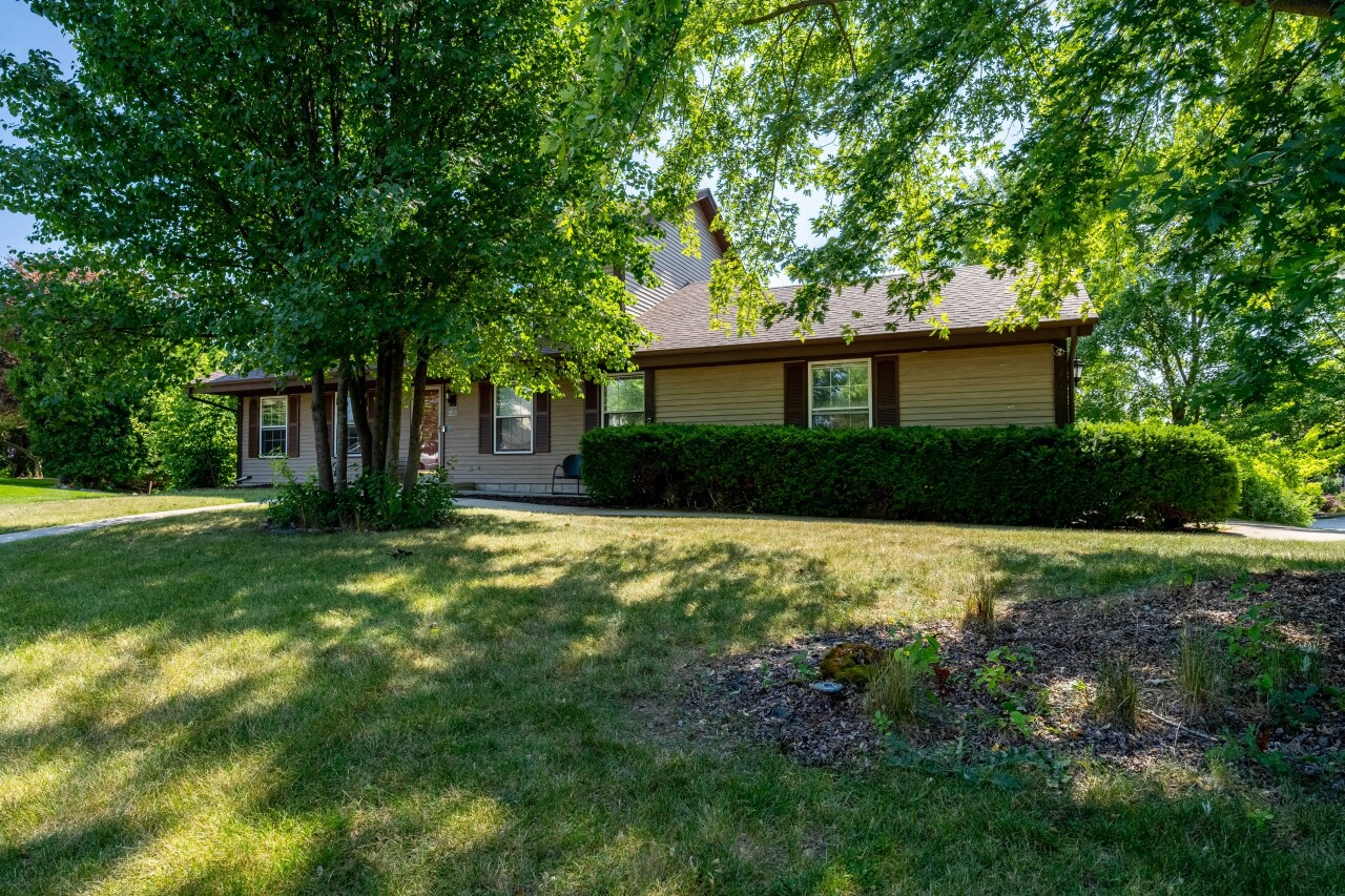 w142n4896 Fieldcrest  