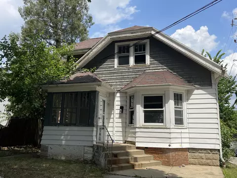 5120 W Wright, Milwaukee, WI 53210