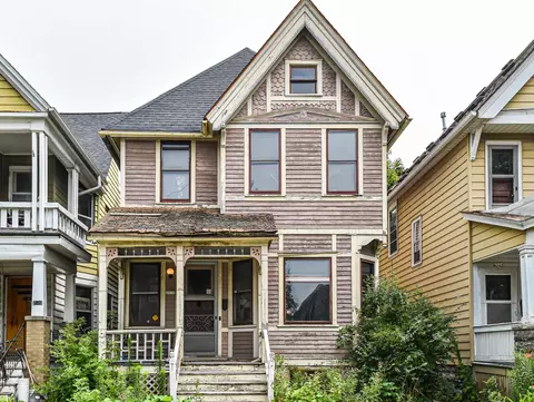 2530 N Oakland, Milwaukee, WI 53211