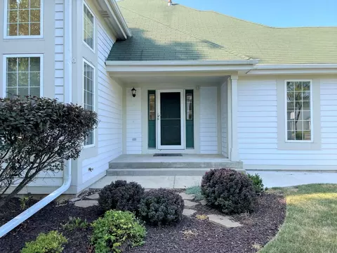 1627 Woodland #12-65, Geneva, WI 53147