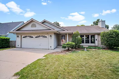3051 E Forest Hl, Oak Creek, WI 53154