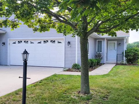 1714 Cedar, Manitowoc, WI 54220