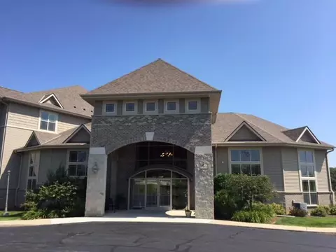 230 Hilldale #1210, Hartford, WI 53027
