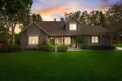 2818 Burton, Waukesha, WI 53188
