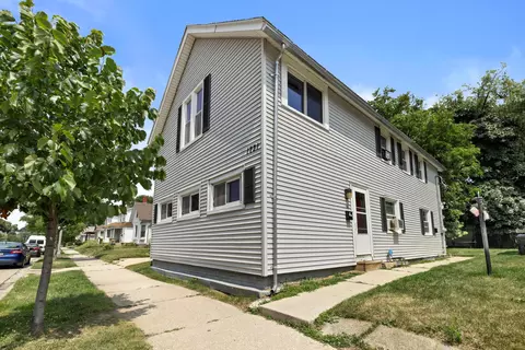 1731 N Main, Racine, WI 53402