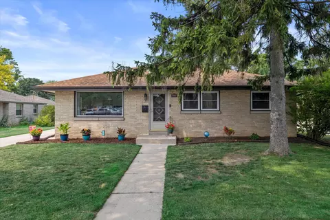 5961 S Hately, Cudahy, WI 53110