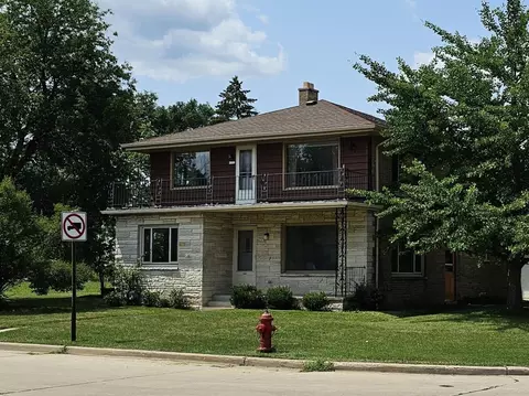 4305 S Iowa #4307, Saint Francis, WI 53235