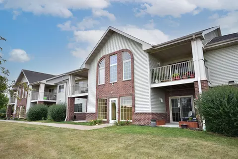 w1062 Marietta Avenue #308, Ixonia, WI 53036