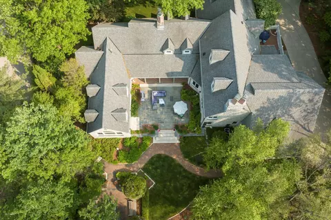 7553 S Cambridge, Franklin, WI 53132