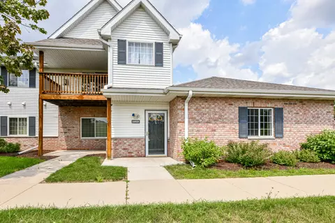 14935 W Arrowhead #7203, New Berlin, WI 53151