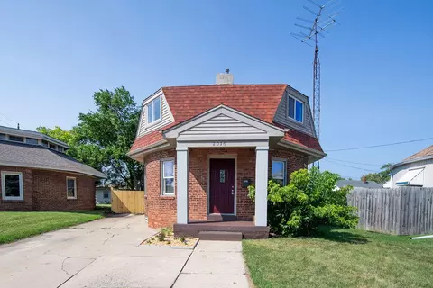 2016 Rapids, Racine, WI 53404