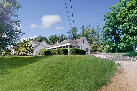 1014 Shabbona, Fontana, WI 53125