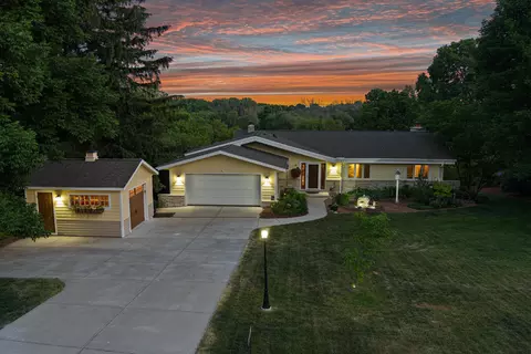 1733 Manchester, Grafton, WI 53024
