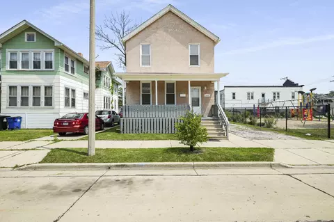 1643 Grand, Racine, WI 53403