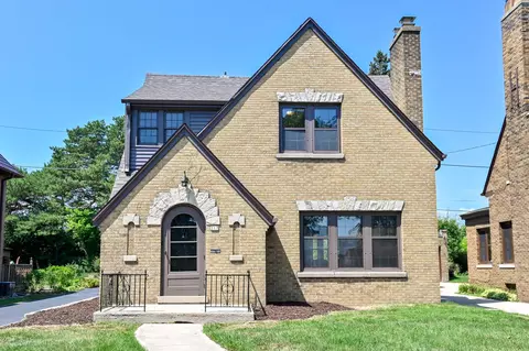 317 N 50th, Milwaukee, WI 53208