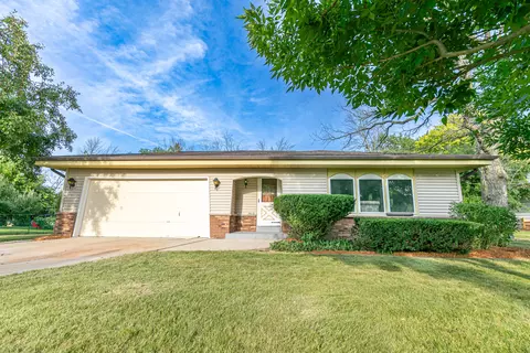 4912 S 65th, Greenfield, WI 53220