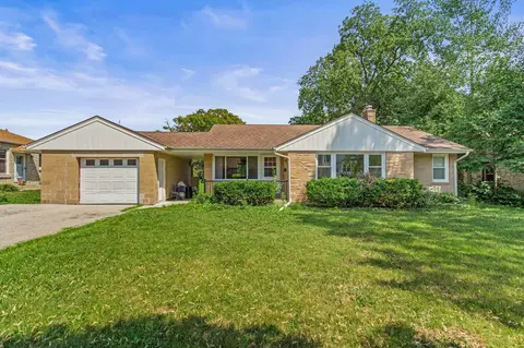 816 S 90th, West Allis, WI 53214