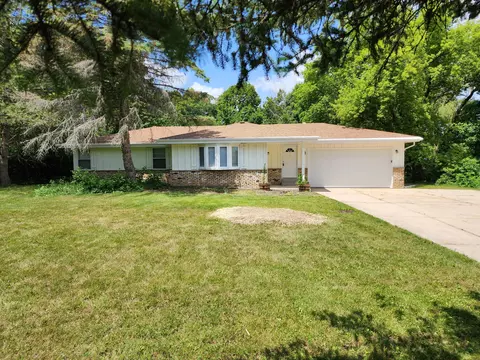4110 Stonehaven, Richfield, WI 53076