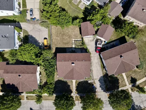 9160 N Joyce, Milwaukee, WI 53224