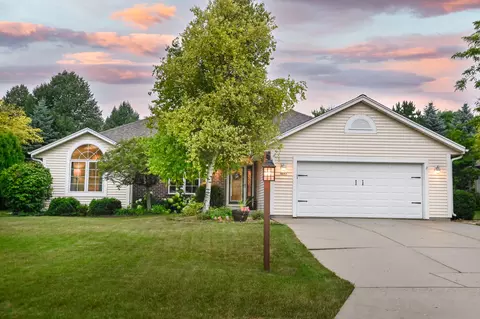 8841 S 89th, Franklin, WI 53132