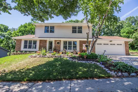 908 Burrie, Waukesha, WI 53188