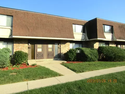 6259 W W Prt, Milwaukee, WI 53223