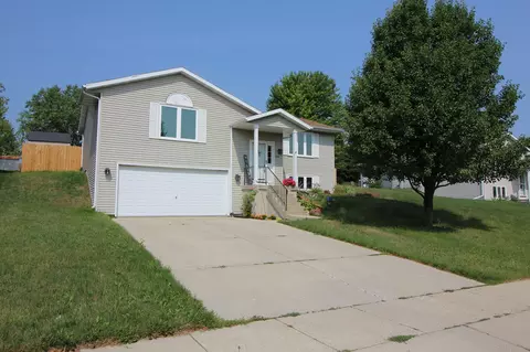 616 Brookstone, Watertown, WI 53094