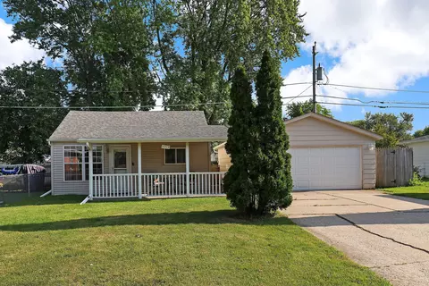 4317 Olive, Racine, WI 53405