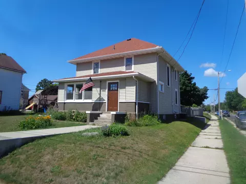 1325 Parkview, Kewaskum, WI 53040