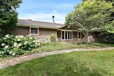 1893 Maple, Cedarburg, WI 53024