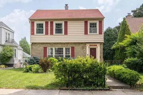 2340 S 58th, West Allis, WI 53219