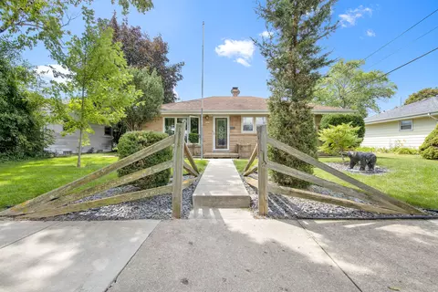 7815 W Verona, Milwaukee, WI 53219
