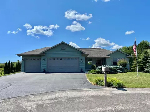 629 E Jefferson, Cleveland, WI 53015