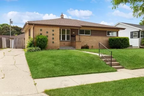 8833 W Arden, Milwaukee, WI 53225