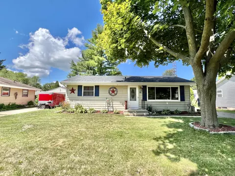 208 Lowell, Watertown, WI 53098