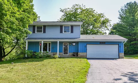 w329s7138 Oak Knl, Mukwonago, WI 53149