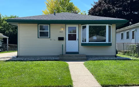 4421 Wright, Racine, WI 53405