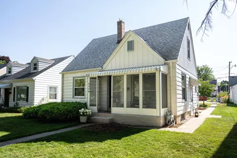 3328 N 86th, Milwaukee, WI 53222