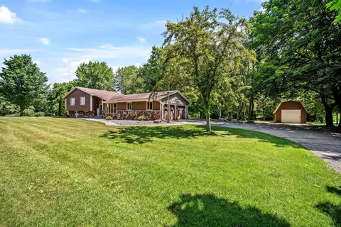 8336 County Hwy W, Wayne, WI 53002