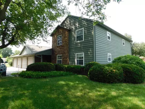 737 S Imperial, Hartland, WI 53029