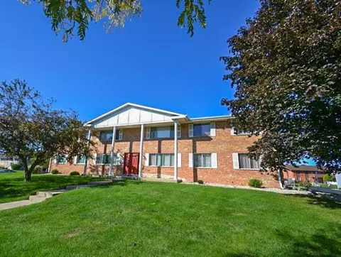 10278 W Whitnall Edge #102, Franklin, WI 53132