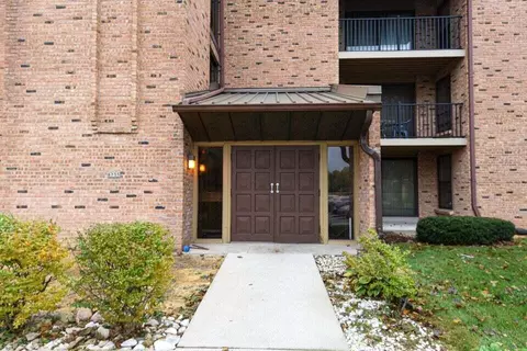 8735 N 72nd #107, Milwaukee, WI 53223