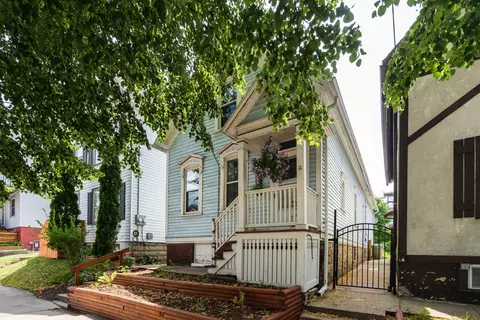 923 E Land, Milwaukee, WI 53202
