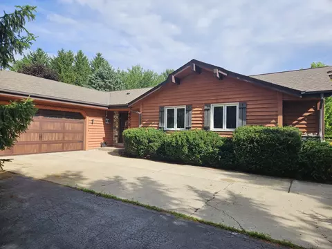 4476 Cherokee, Hubertus, WI 53033